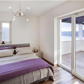 3 bedroom villa with infinity pool in Trget, Istria, sleeps 6